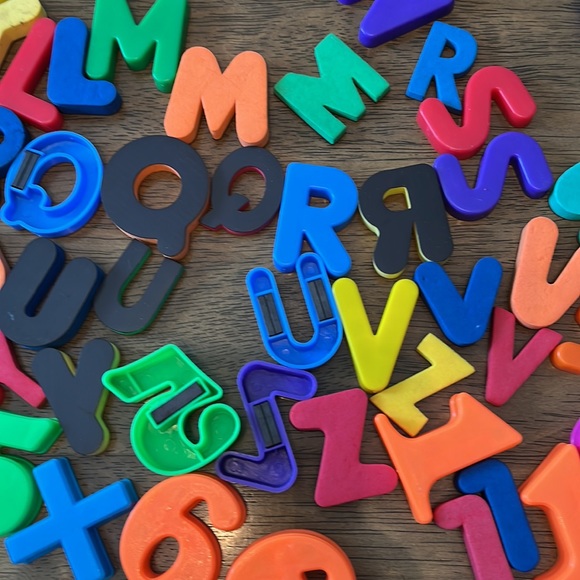 100+ Rubbabu and plastics Magnetic alphabet & numbers - Picture 2 of 2